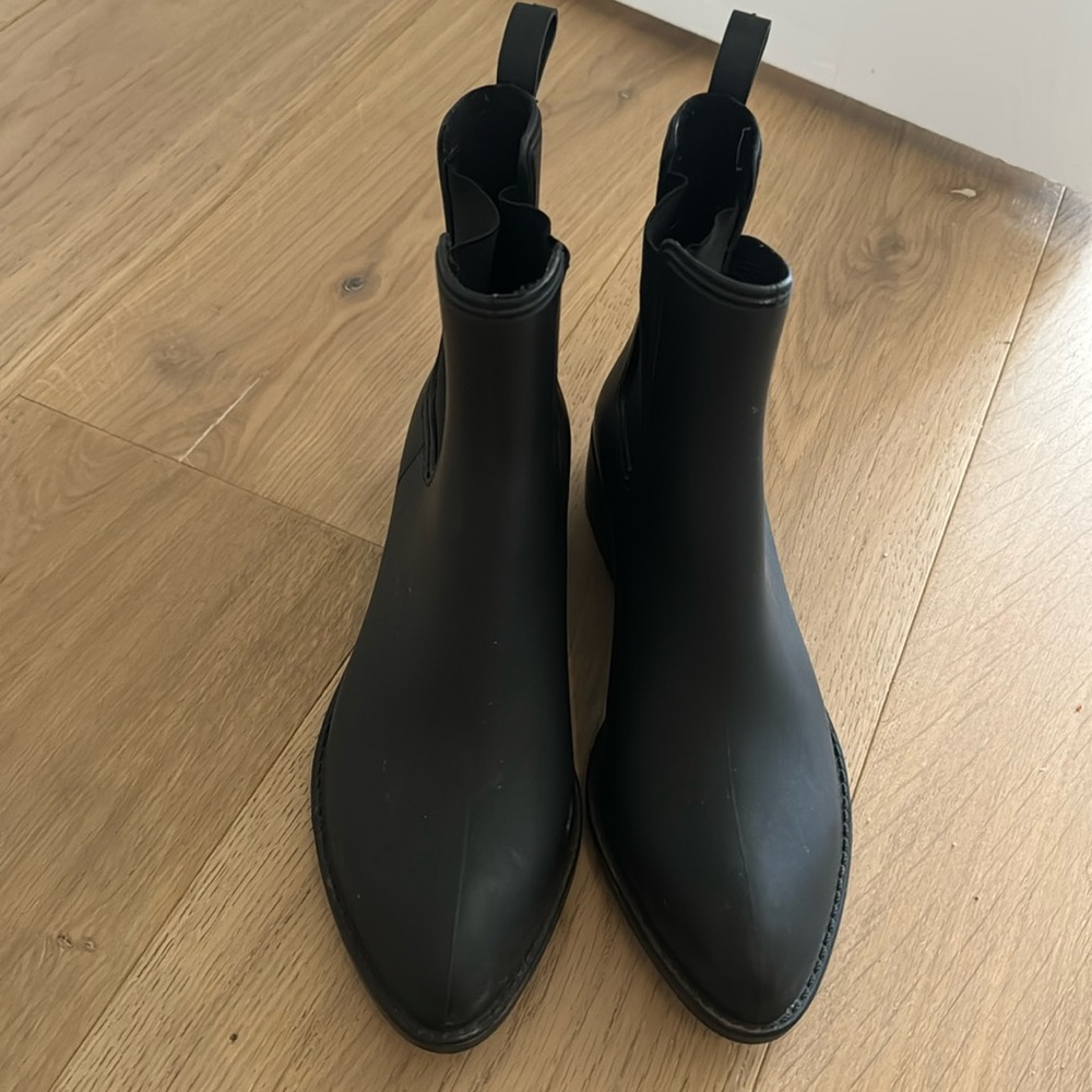 Jeffrey Campbell Matte black rain boots